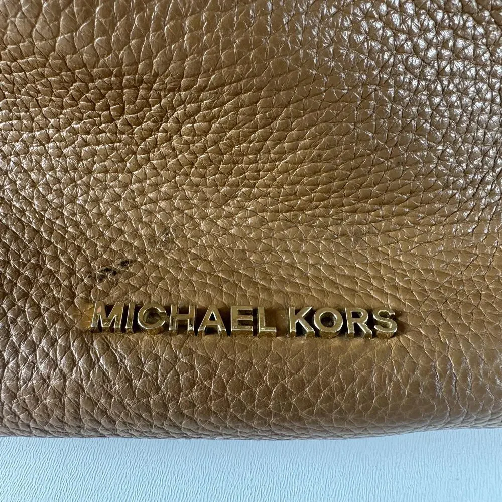 Michael Kors Alamis Bucket Bag Womens Medium Brown Leather Chain Strap Purse